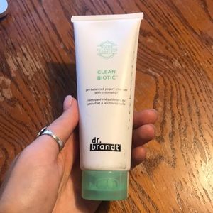 dr. brandt clean biotic face cleanser